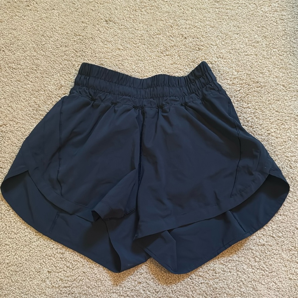 Navy lululemon track that high rise short 3’’